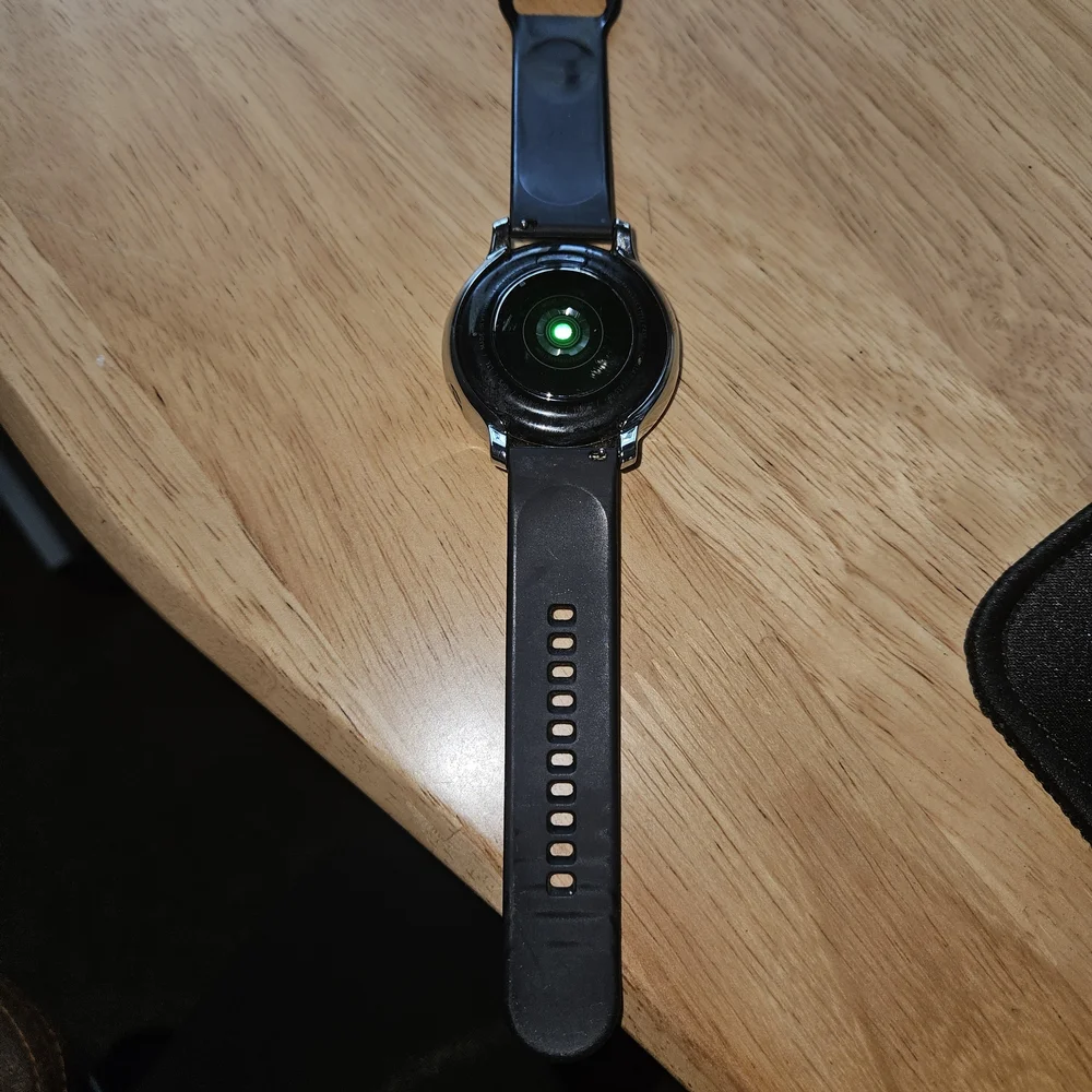 Samsung Galaxy Watch Active2 - Sleek Black Unlocked